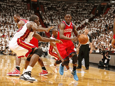 零点吧nba在线直播无插件高清APP_免费在线零点吧nba在线直播高清手机版【绿茵直播】
